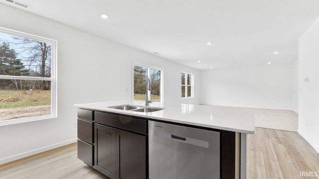 2981 Skywalker Pass, Fort Wayne, IN 46818