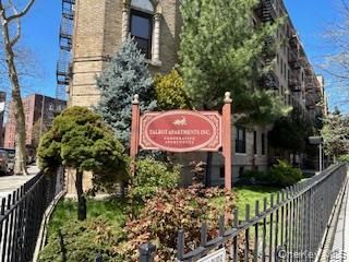 83-52 Talbot Street 3-G, Kew Gardens, NY 11415