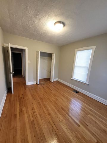 4820 N Kentucky Avenue, Chicago, IL 60630