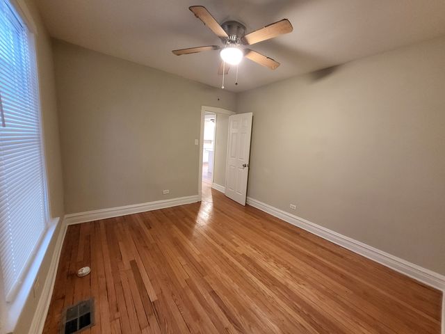 4820 N Kentucky Avenue, Chicago, IL 60630