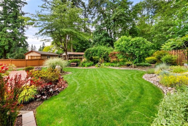 32007 226th Avenue SE, Kent, WA 98042