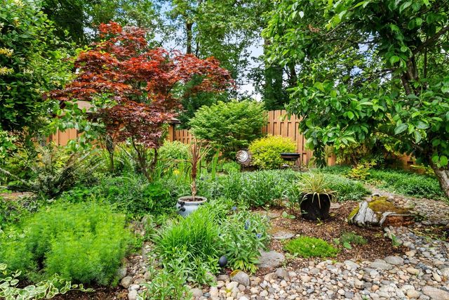 32007 226th Avenue SE, Kent, WA 98042
