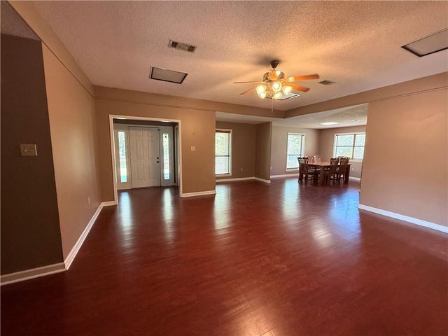 39 RICE Lane, Dry Prong, LA 71423