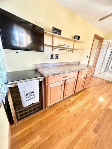 220 Parkland Avenue, Lynn, MA 01905