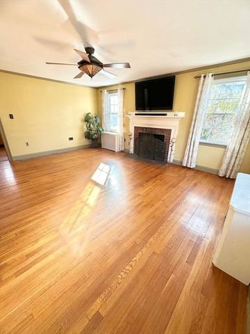 220 Parkland Avenue, Lynn, MA 01905