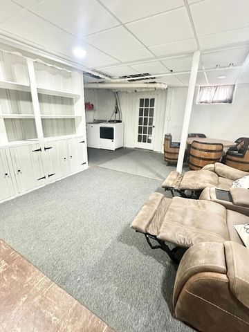 220 Parkland Avenue, Lynn, MA 01905