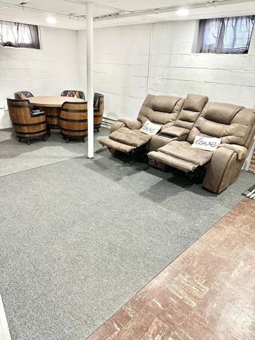 220 Parkland Avenue, Lynn, MA 01905