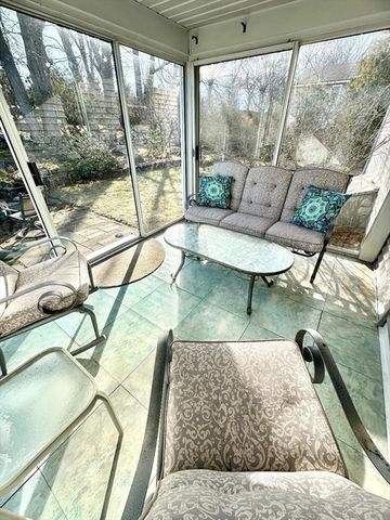 220 Parkland Avenue, Lynn, MA 01905