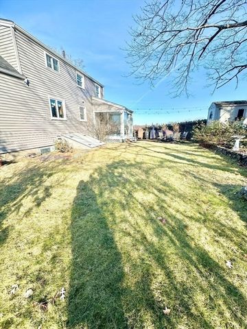 220 Parkland Avenue, Lynn, MA 01905