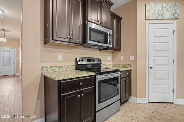109 Clear Springs Circle, Ocean Springs, MS 39564