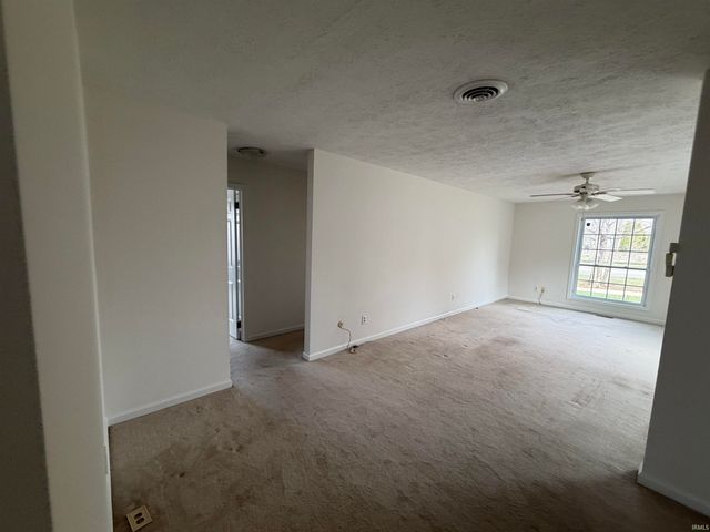 1171 E Carnaby Street, Bloomington, IN 47401