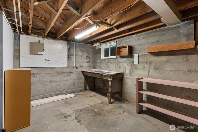 16604 11th Avenue SW, Burien, WA 98166