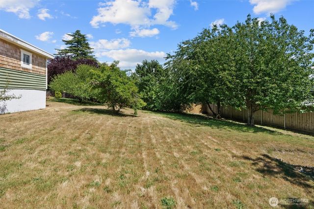 16604 11th Avenue SW, Burien, WA 98166
