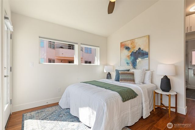 1529 Grandview Place E, Seattle, WA 98112