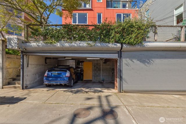 1529 Grandview Place E, Seattle, WA 98112