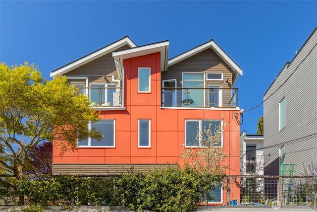 1529 Grandview Place E, Seattle, WA 98112