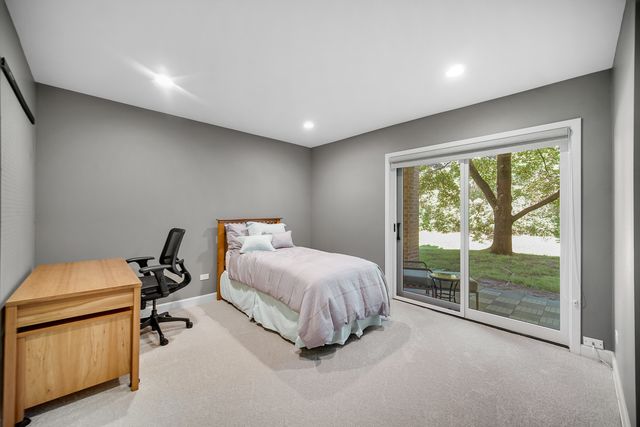 1066 SHERMER Road 11, Northbrook, IL 60062
