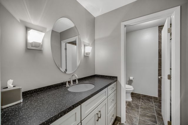 1066 SHERMER Road 11, Northbrook, IL 60062