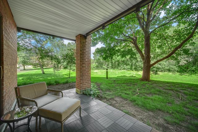 1066 SHERMER Road 11, Northbrook, IL 60062