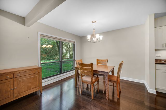 1066 SHERMER Road 11, Northbrook, IL 60062