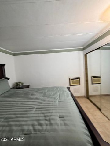 5207 N Black Canyon Highway 18, Phoenix, AZ 85015