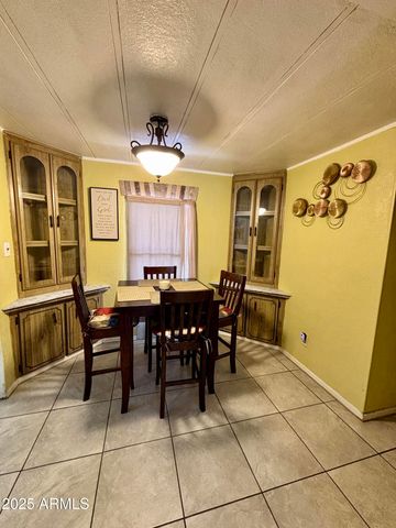 5207 N Black Canyon Highway 18, Phoenix, AZ 85015