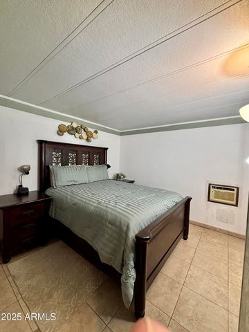 5207 N Black Canyon Highway 18, Phoenix, AZ 85015