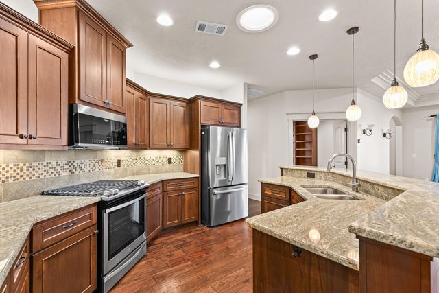 545 Bridge Creek Drive, Central Point, OR 97502