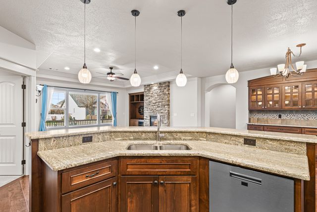 545 Bridge Creek Drive, Central Point, OR 97502