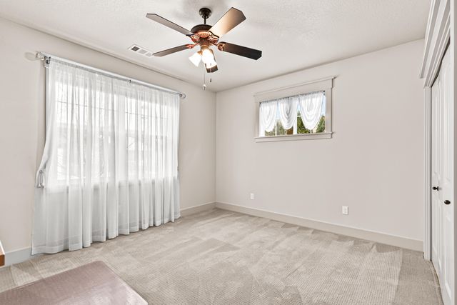 545 Bridge Creek Drive, Central Point, OR 97502