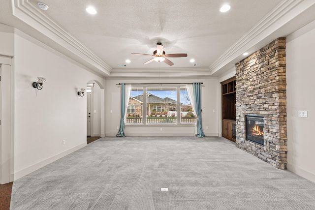 545 Bridge Creek Drive, Central Point, OR 97502