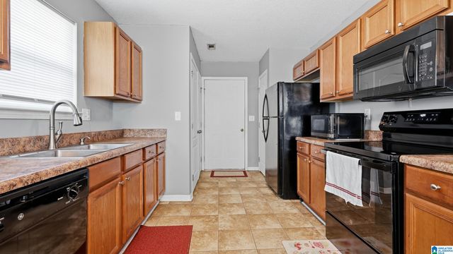 5223 GAYLE LANE, Hueytown, AL 35023
