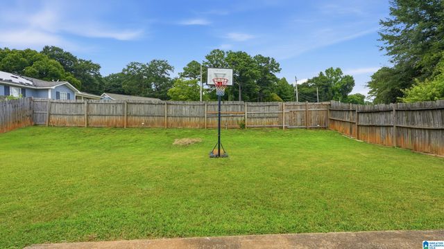 5223 GAYLE LANE, Hueytown, AL 35023