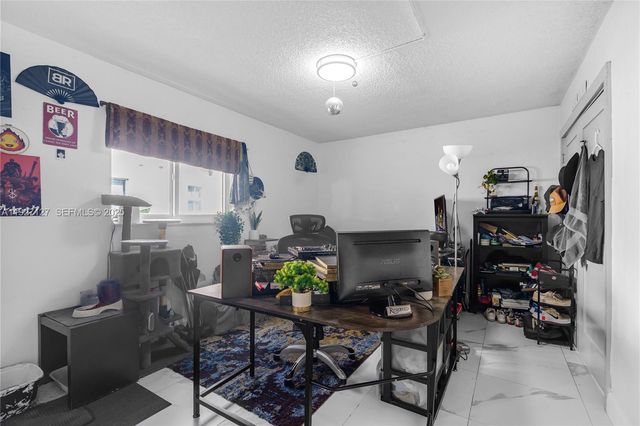 3601 SW 2nd St 3601, Miami, FL 33135