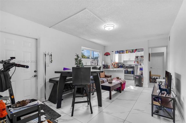 3601 SW 2nd St 3601, Miami, FL 33135