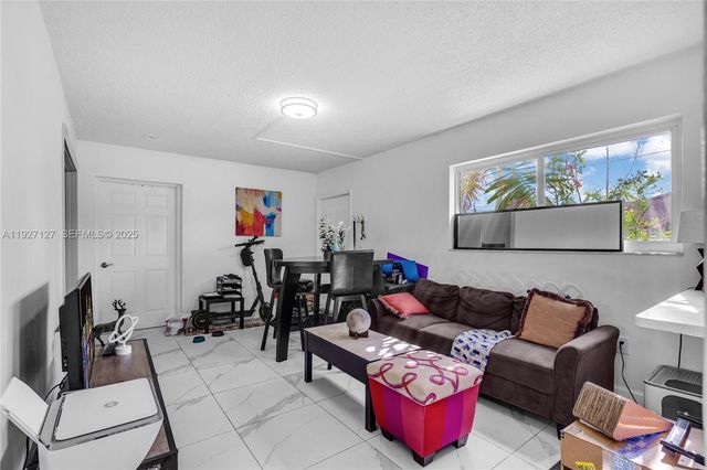 3601 SW 2nd St 3601, Miami, FL 33135