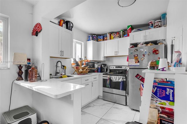 3601 SW 2nd St 3601, Miami, FL 33135