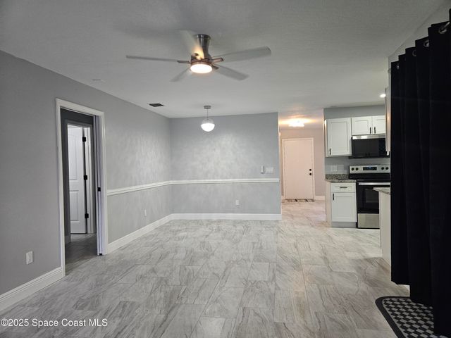 901 Falconer Street NW, Palm Bay, FL 32907