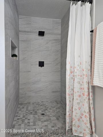 901 Falconer Street NW, Palm Bay, FL 32907