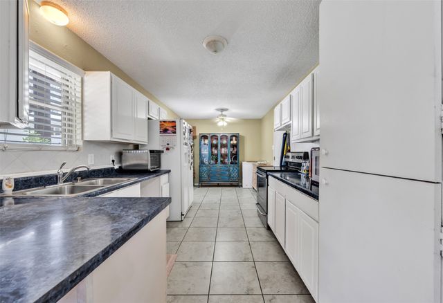 329 Lorene Street, Burleson, TX 76028