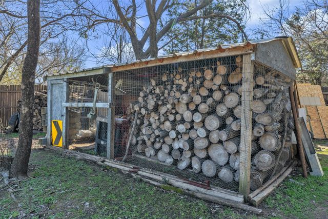 329 Lorene Street, Burleson, TX 76028