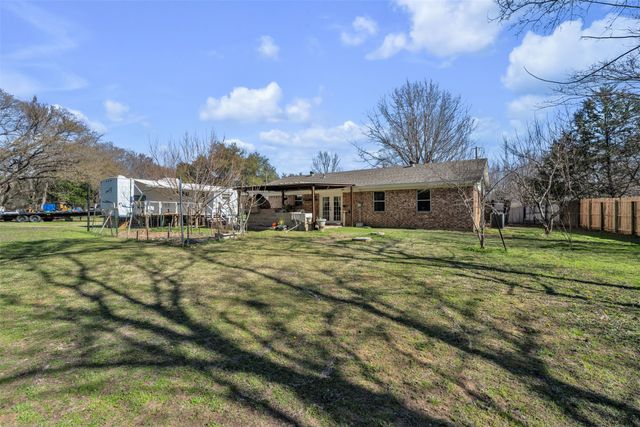 329 Lorene Street, Burleson, TX 76028