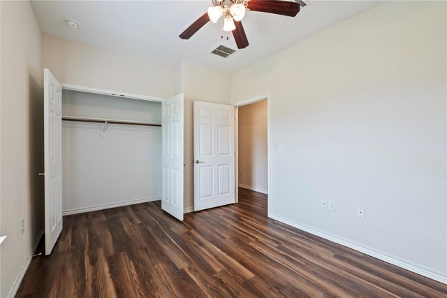 1125 Lake Road, La Marque, TX 77568