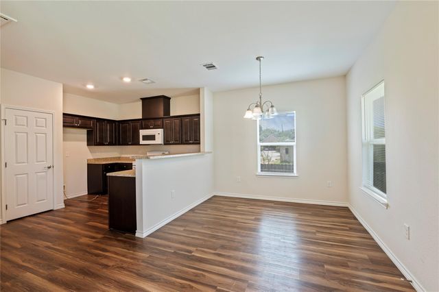 1125 Lake Road, La Marque, TX 77568