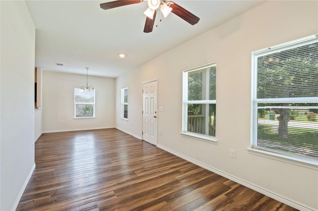 1125 Lake Road, La Marque, TX 77568