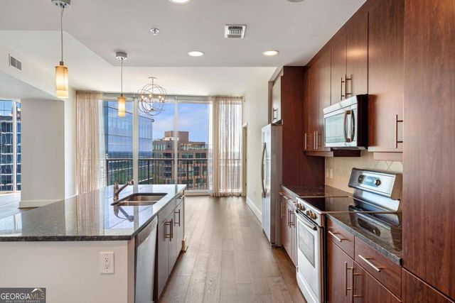 1080 Peachtree Street NE 3304, Atlanta, GA 30309