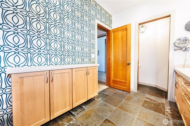 246 Shallow Shore Road, Bellingham, WA 98229