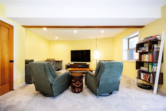 246 Shallow Shore Road, Bellingham, WA 98229