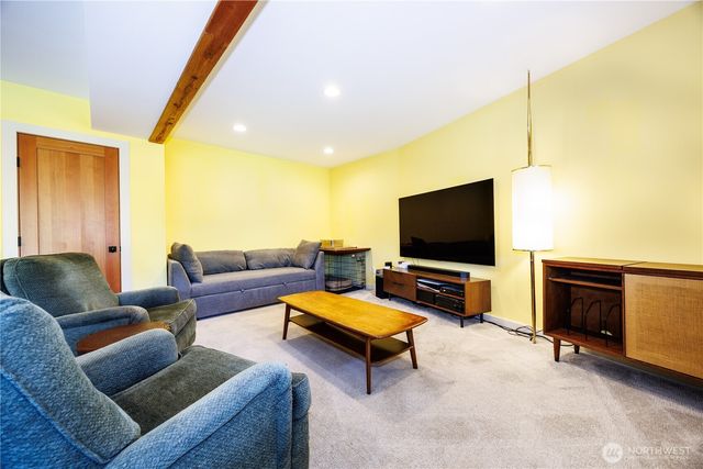 246 Shallow Shore Road, Bellingham, WA 98229