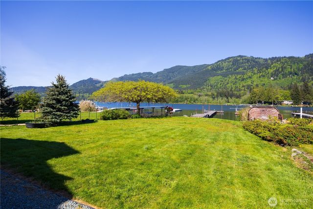 246 Shallow Shore Road, Bellingham, WA 98229